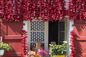 2014-0046.jpg 2014-0046.jpg